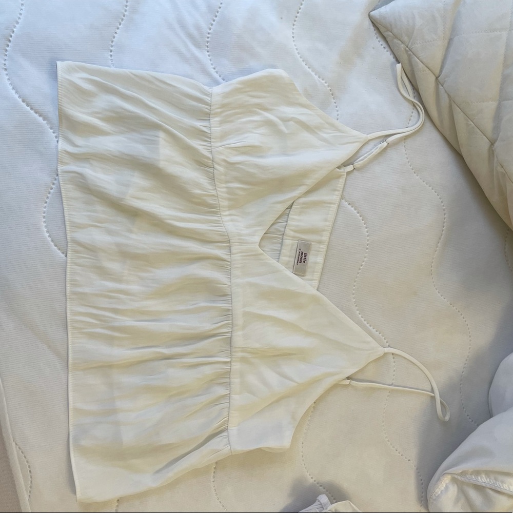 adorable white flowy tank top